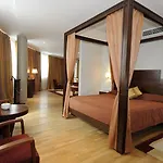 De 4*